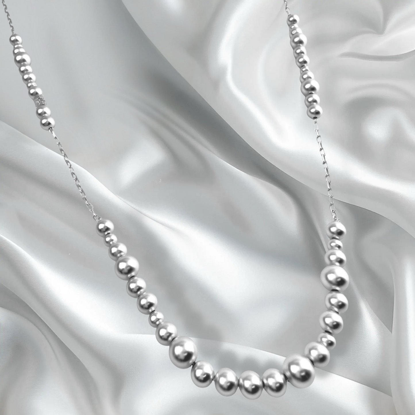 Long Dotti necklace matt silver plated