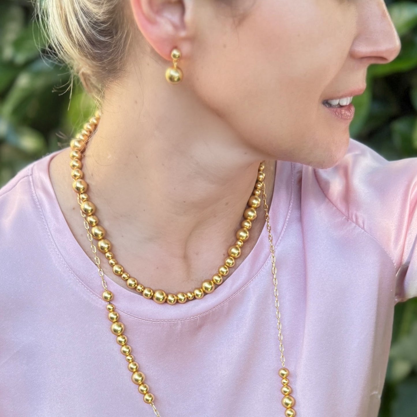 Long Dotti necklace matt gold plated