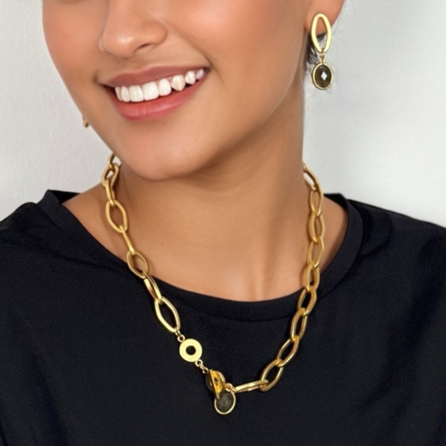 Ally Necklace - Labradorite matt gold plated