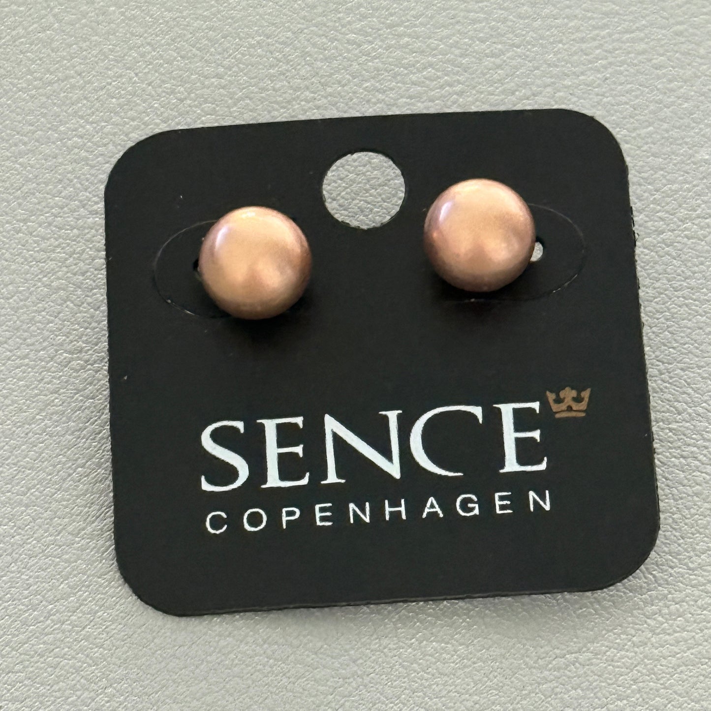 Essentials be Creative - Ohrstecker matt rosé vergoldet