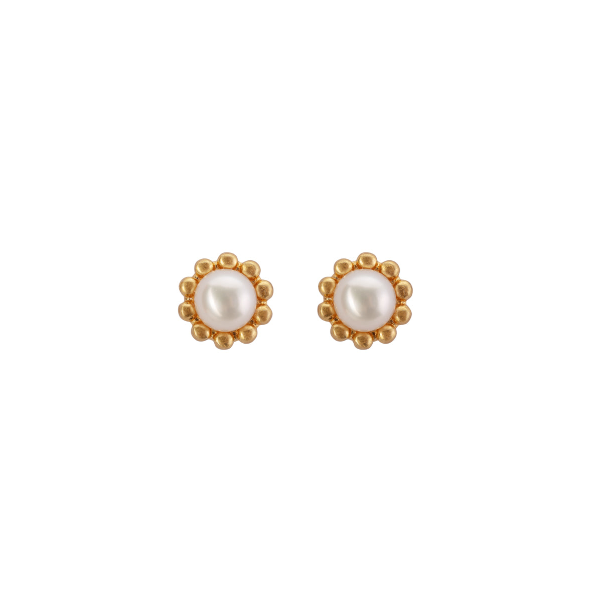 Essentials Flower - Ear studs freshwater pearls matt gold
