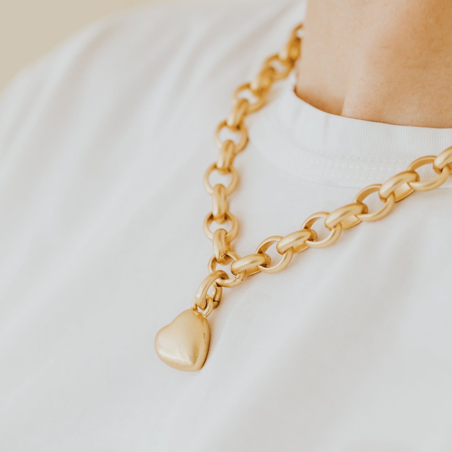 Essentials heart charm matt rose gold plated