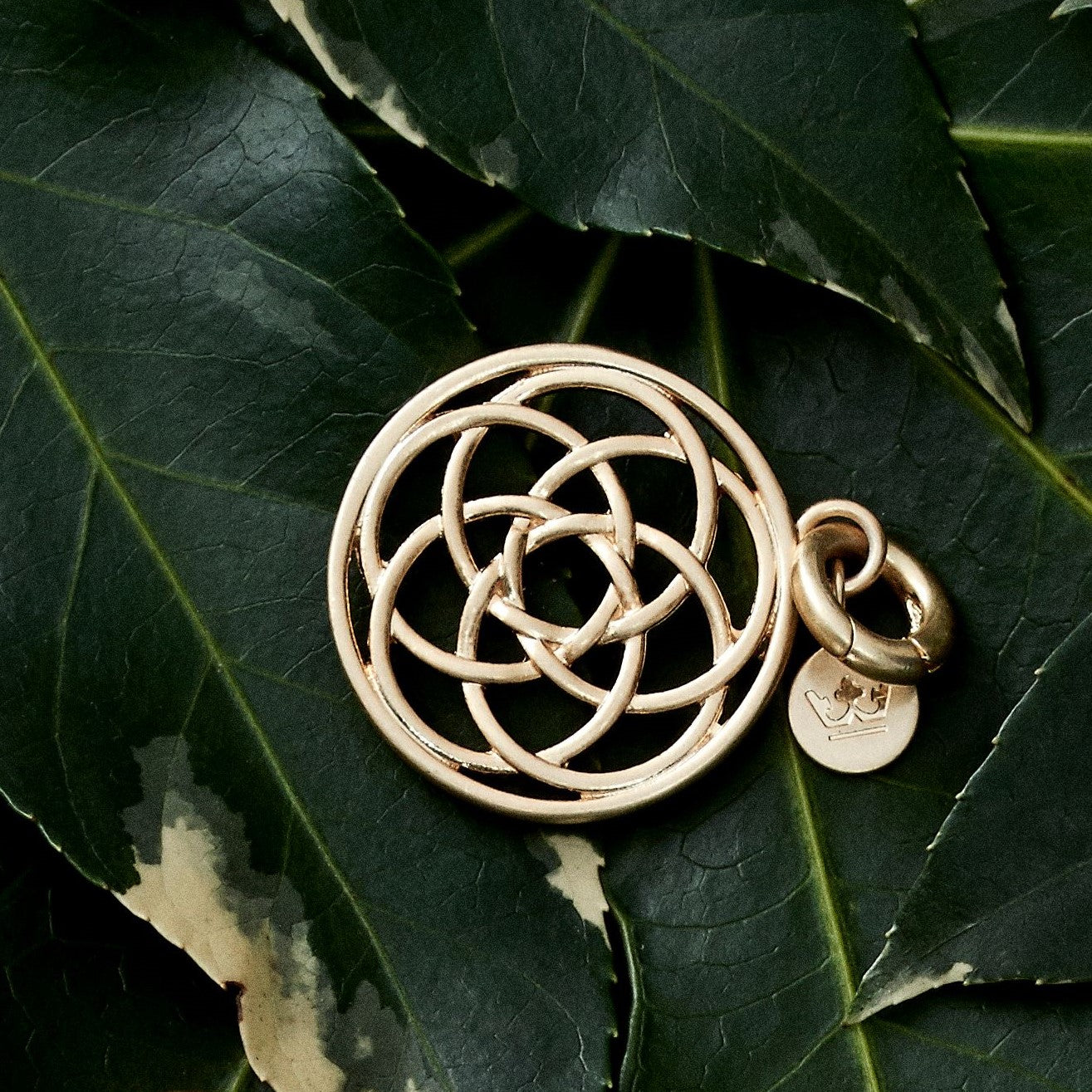 Essentials Viking Knot charm matt rose gold plated