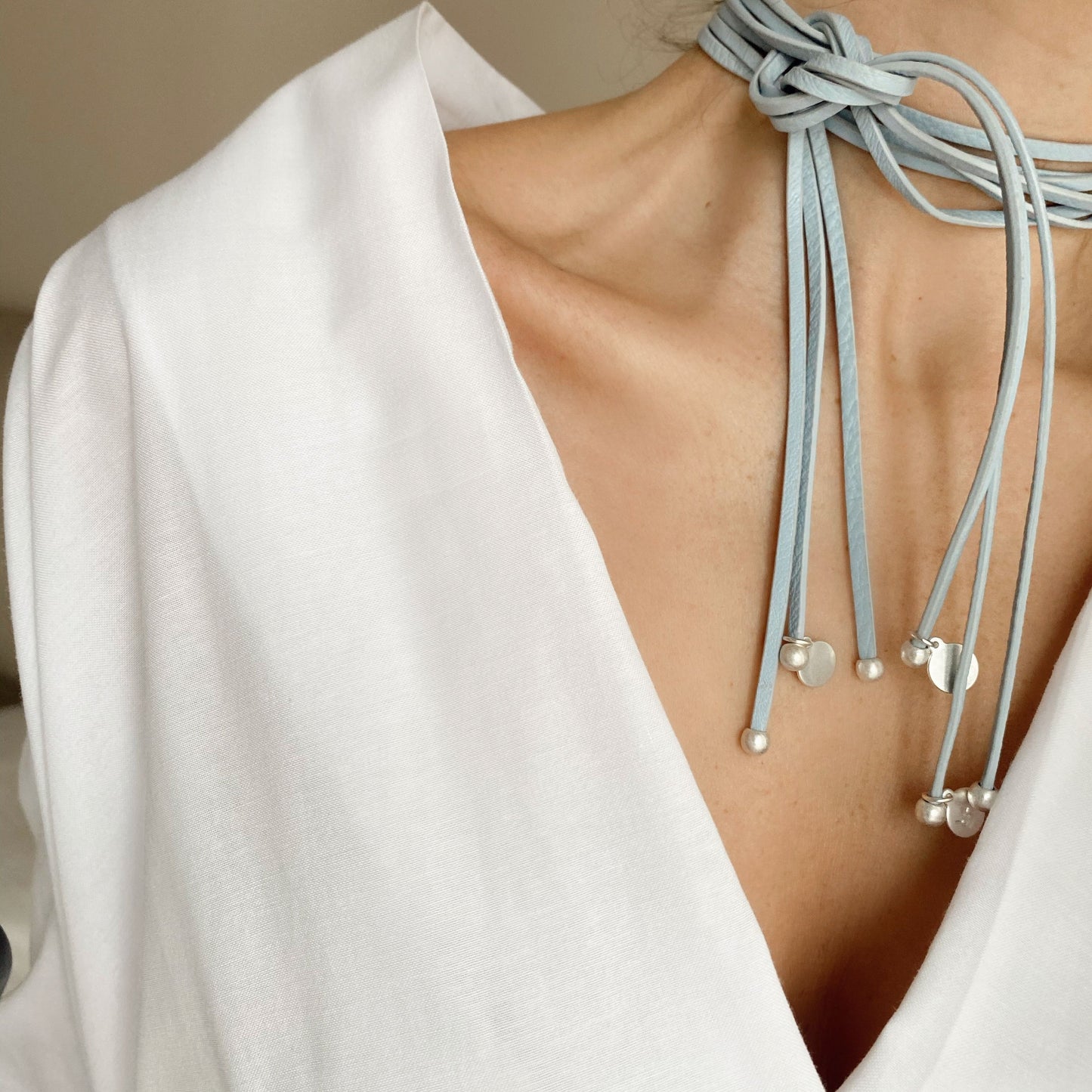 Leather strap necklace / bracelet delphinium blue matt silver plated