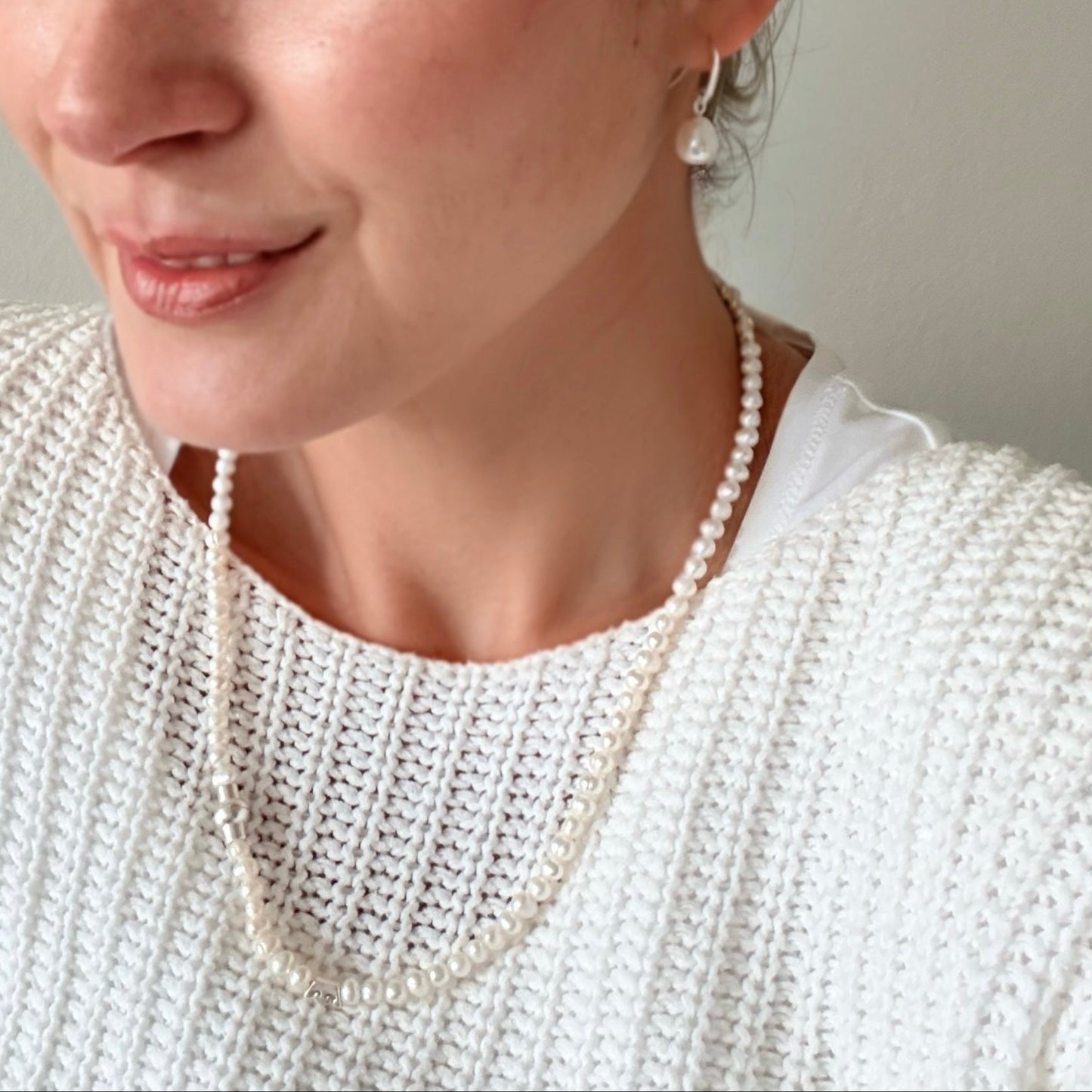 Essentials Hippie Bracelet & Necklace - Freshwater Pearls matt silver plated