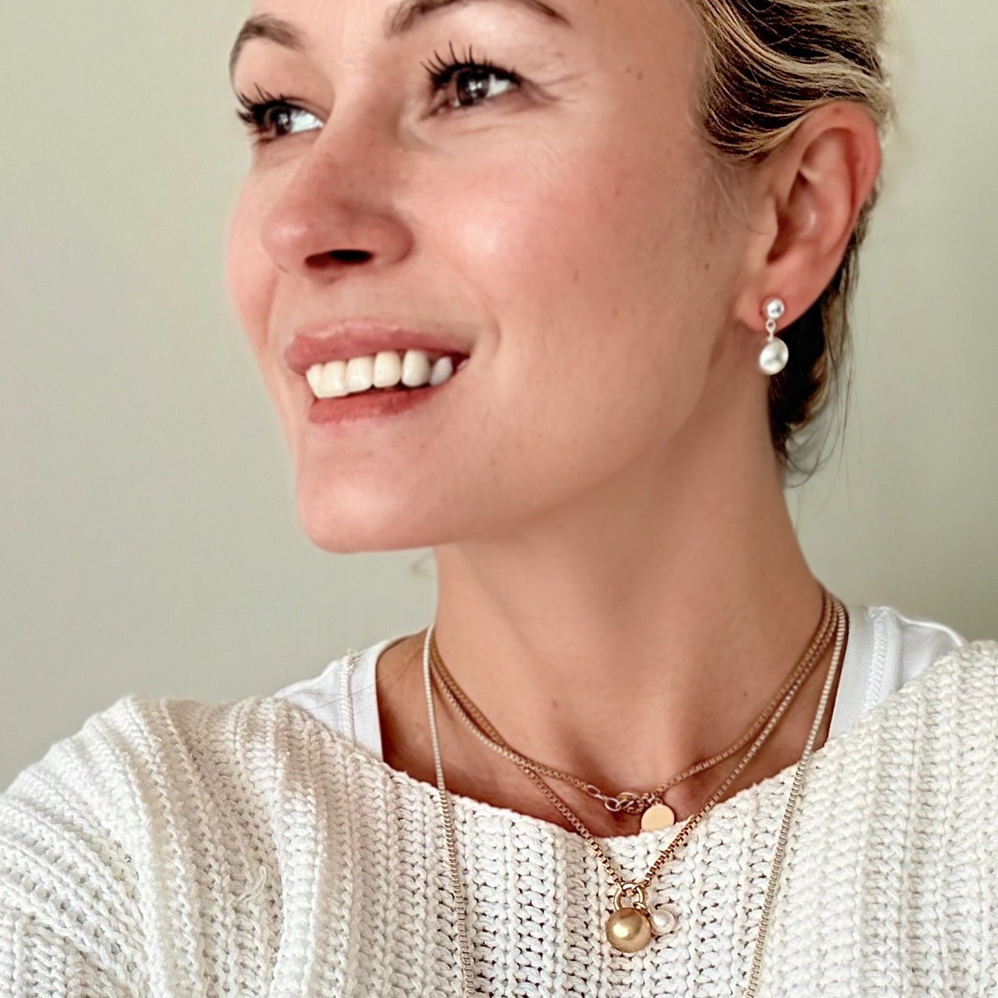 Essentials London Necklace - Ball & pearl matt gold plated - 80 CM