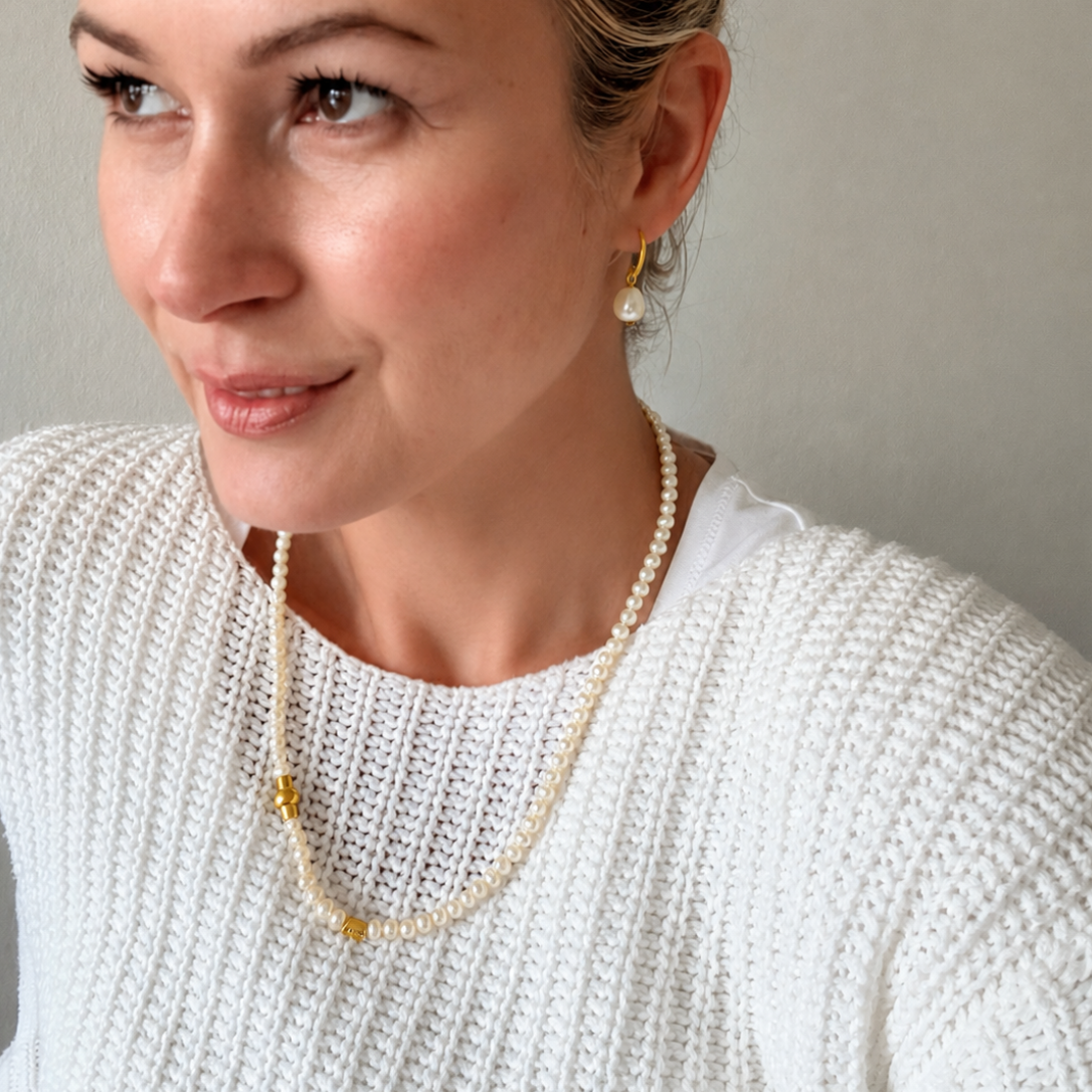 Essentials Hippie Bracelet & Necklace - Freshwater Pearls matt gold plated
