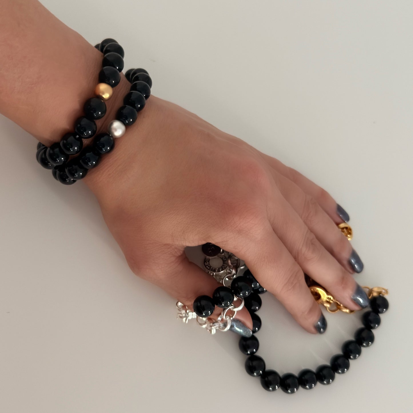 Berry Bracelet - Black Agate, matte silver plated
