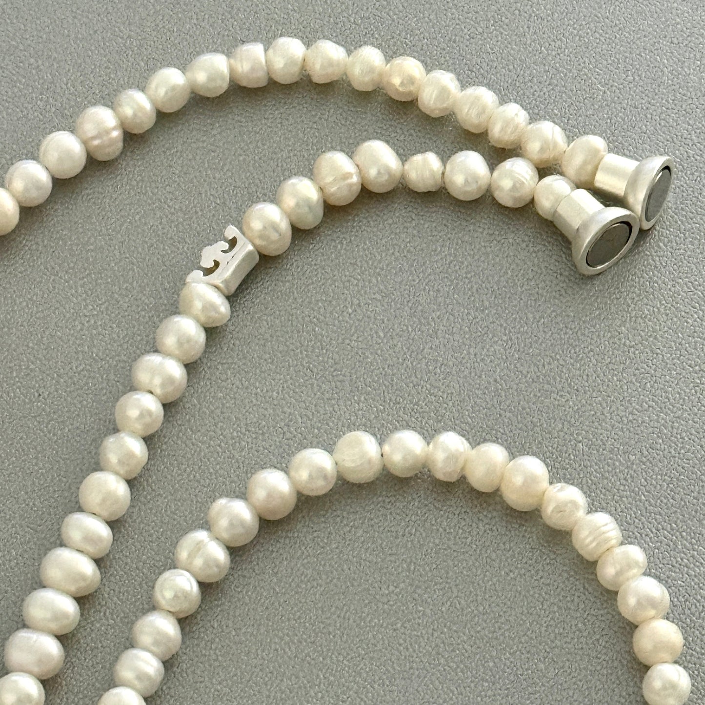 Essentials Hippie Armband & Halskette -Süßwasserperlen matt vergoldet