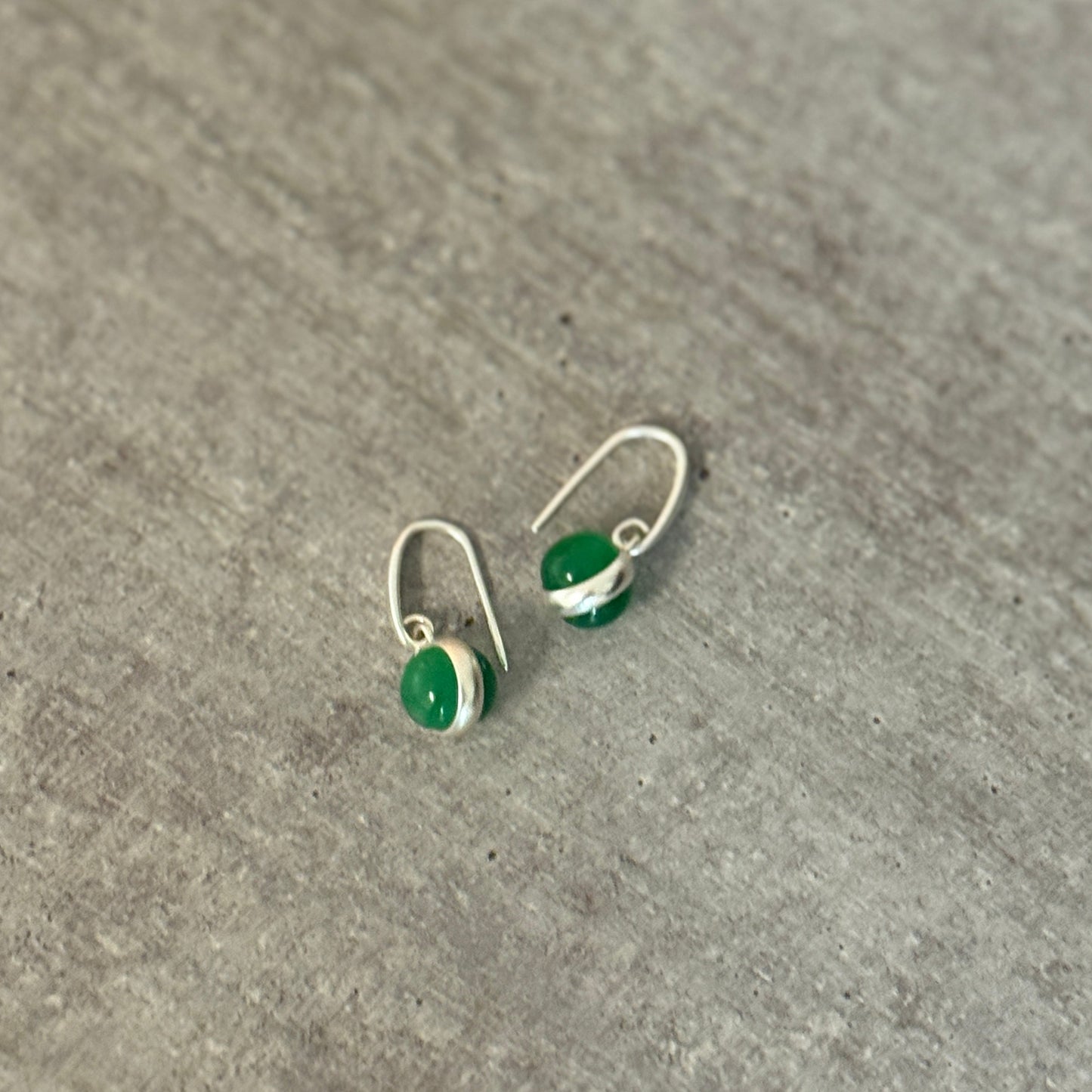 Cherry Ohrringe - Grüner Quarz matt vergoldet