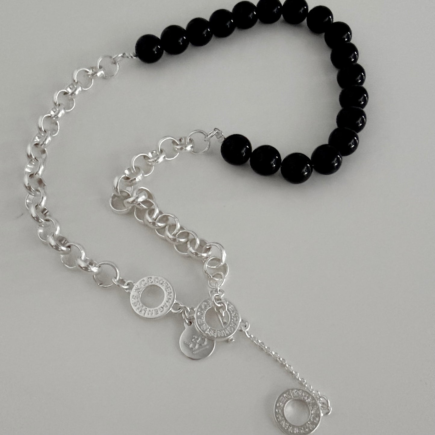 Berry Necklace - Black agate matt silver plated