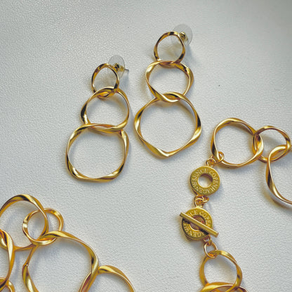 DIVA Ohrringe - Matt vergoldet