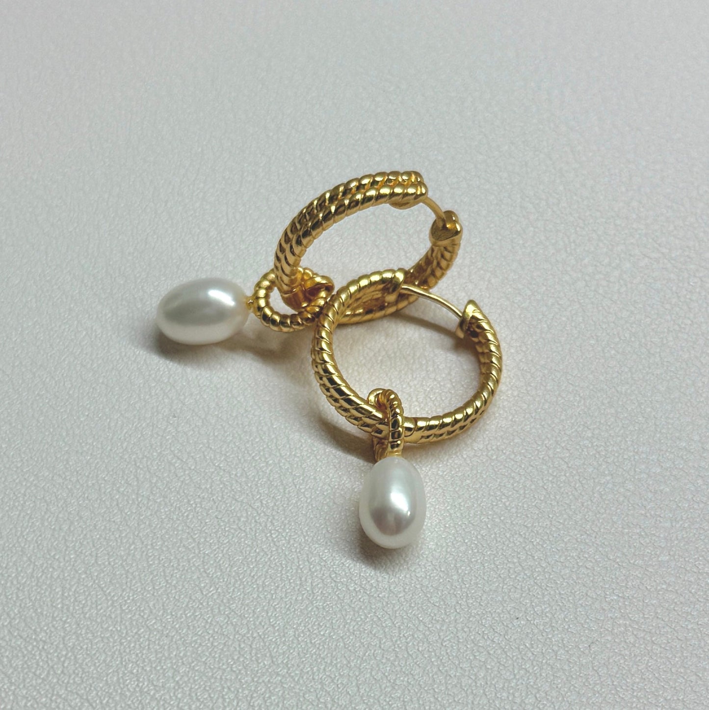 Amelie Twisted Pearl Hoops -  Matt gold plated