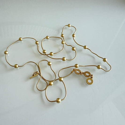 Essentials Silence Halskette - Matt vergoldet – 100 cm