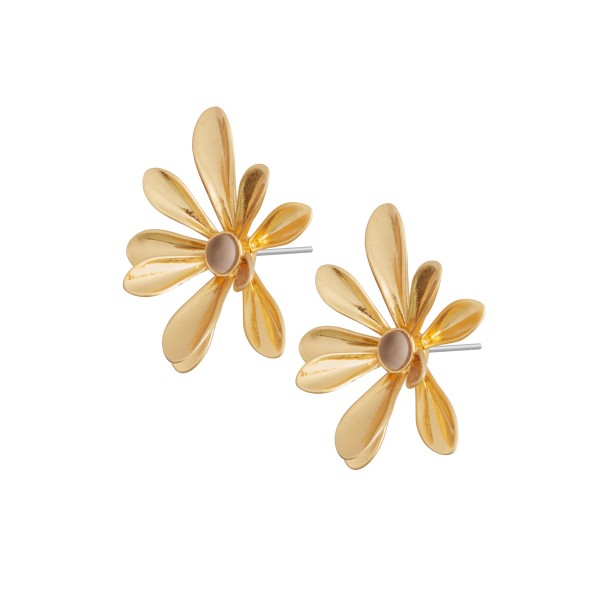 Couture Sweet Daisies Grey Agate Ear Studs in Gold